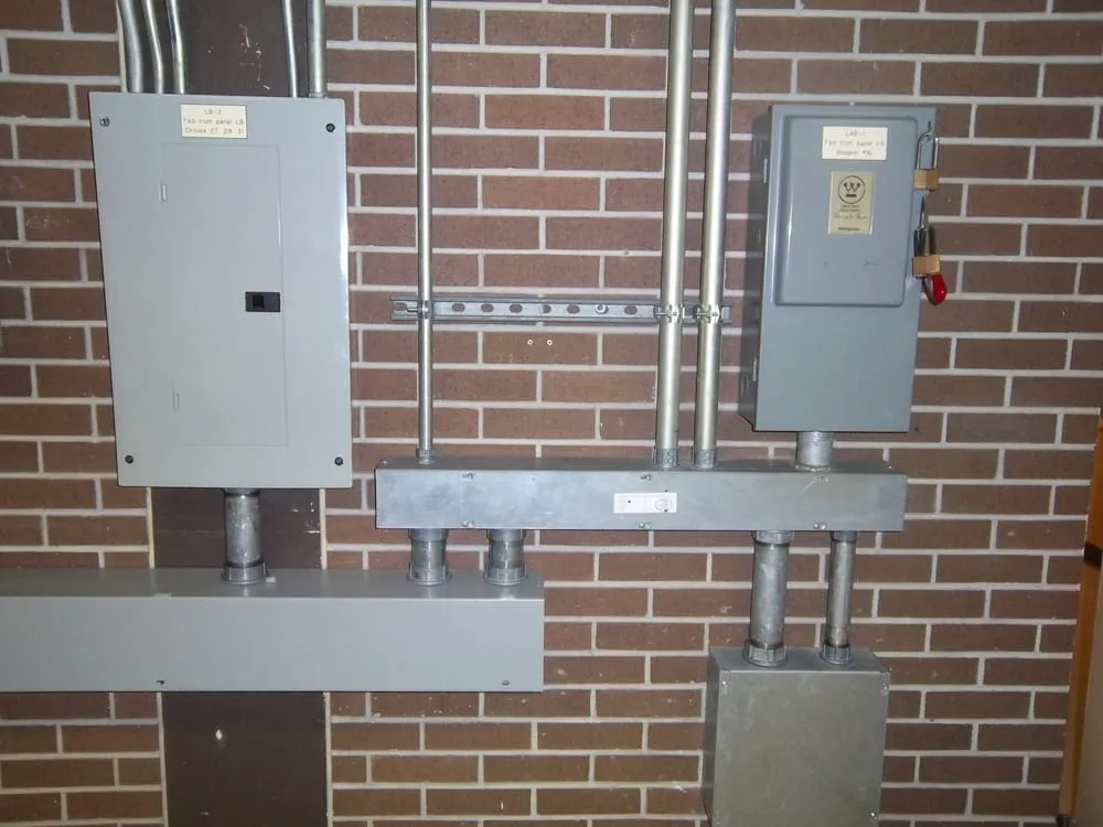 Slide of Best Electrical Contractors