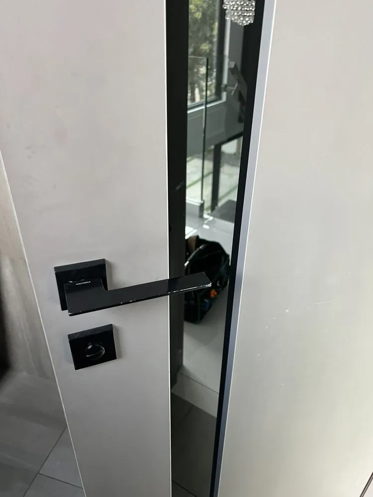 Slide of Best Handy Val