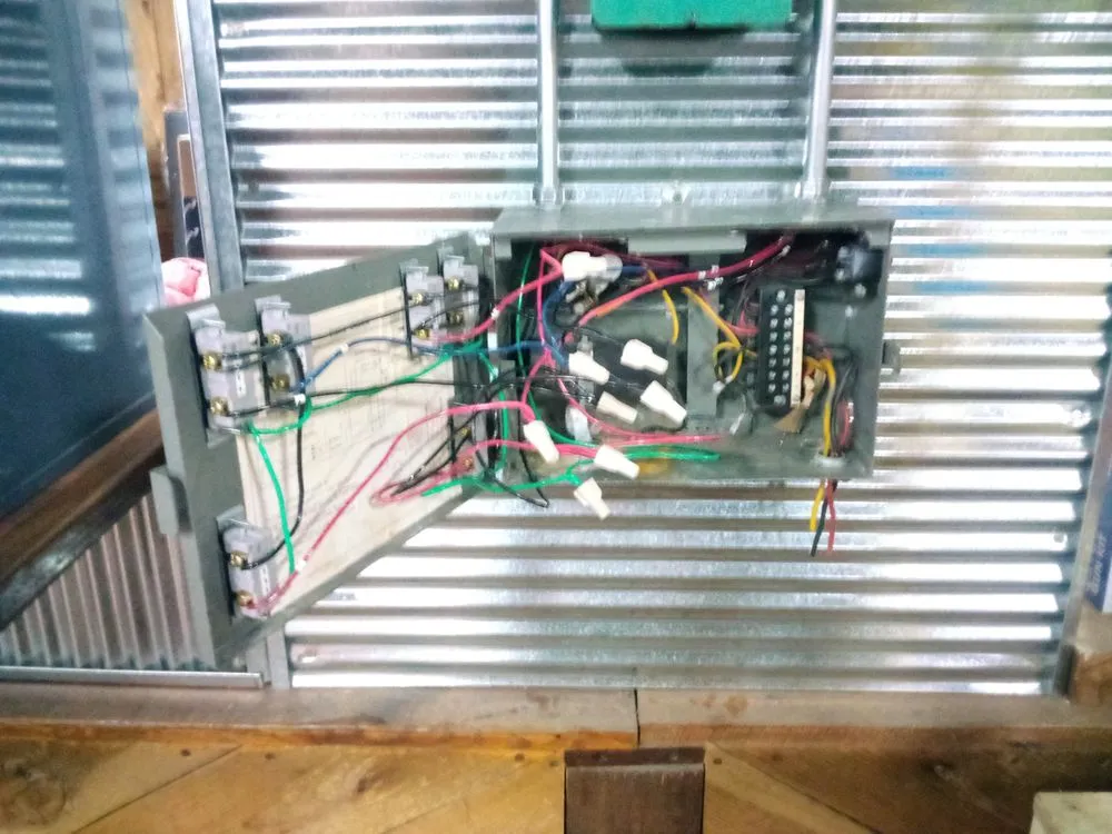 Reliable electrician providing lighting installation in Norwood, MO - Bethel Electric and Construction