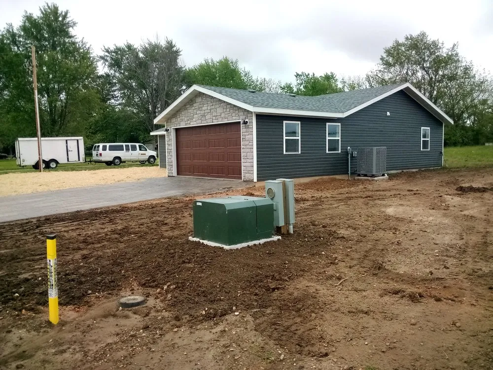 Expert electrician providing outlet and switch repair in Norwood, MO - Bethel Electric and Construction