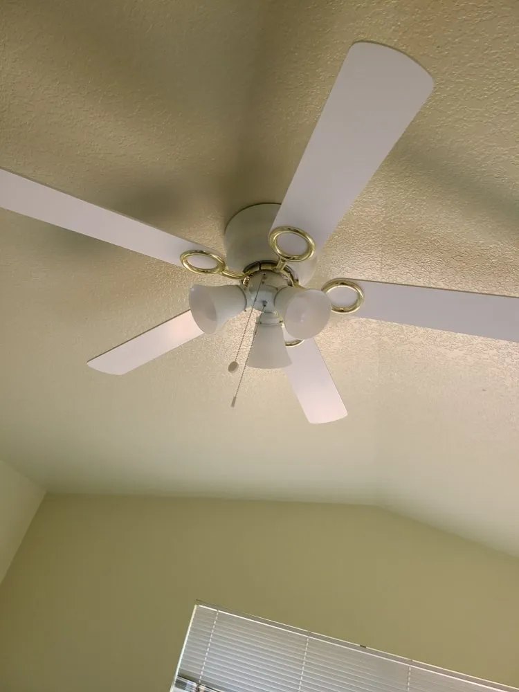 Slide of Betos Electric