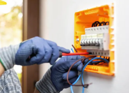 Slide of Beto’s Electricity