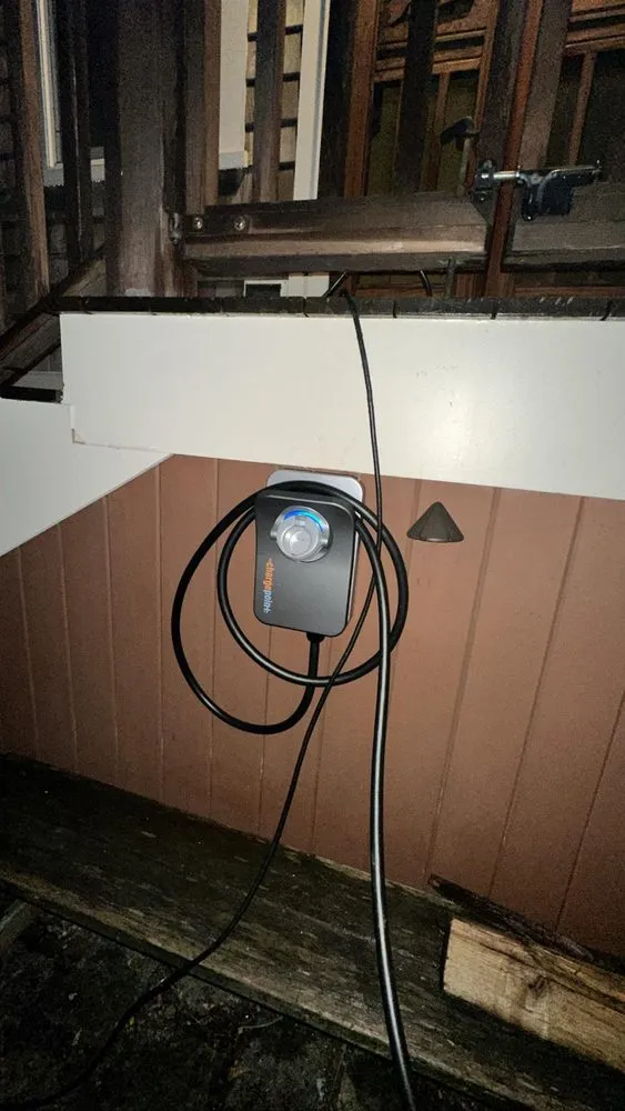 Certified electrical service for homes in wiring installation,  by 