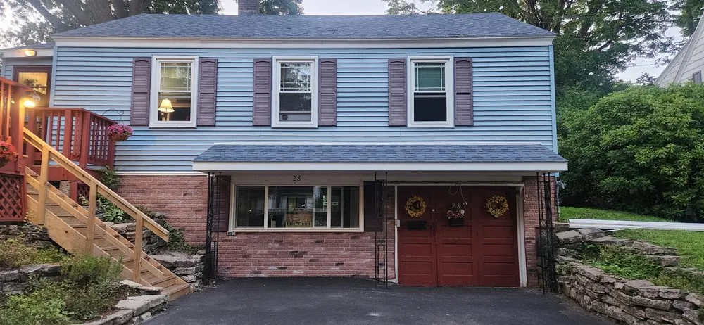 Emergency electrician providing lighting installation in , 