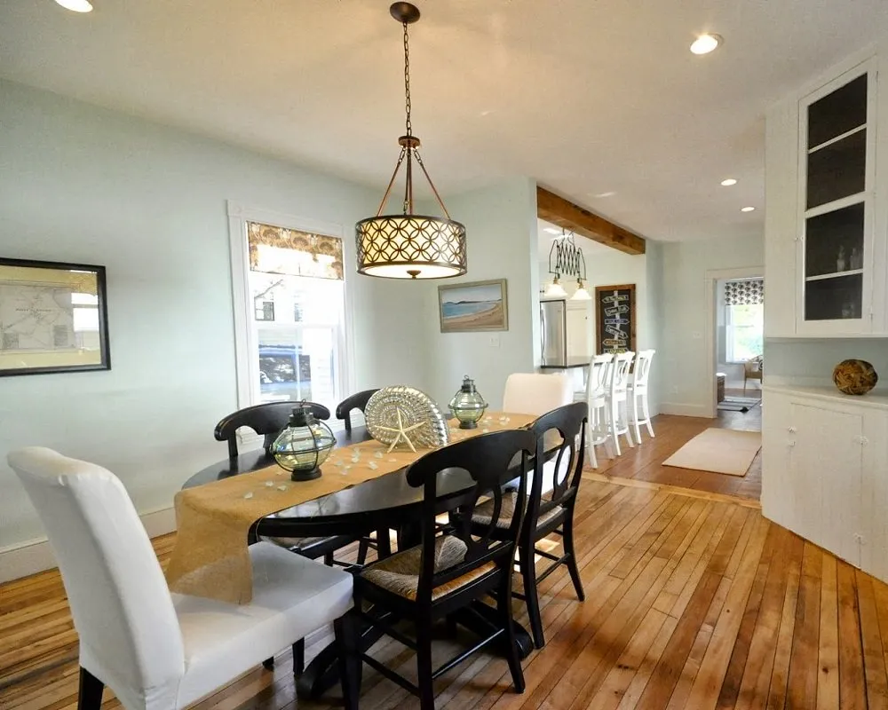 Slide of Beverly Crest Electrician Pros