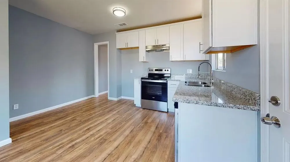 Slide of Bezaleel & Aholiab Construction