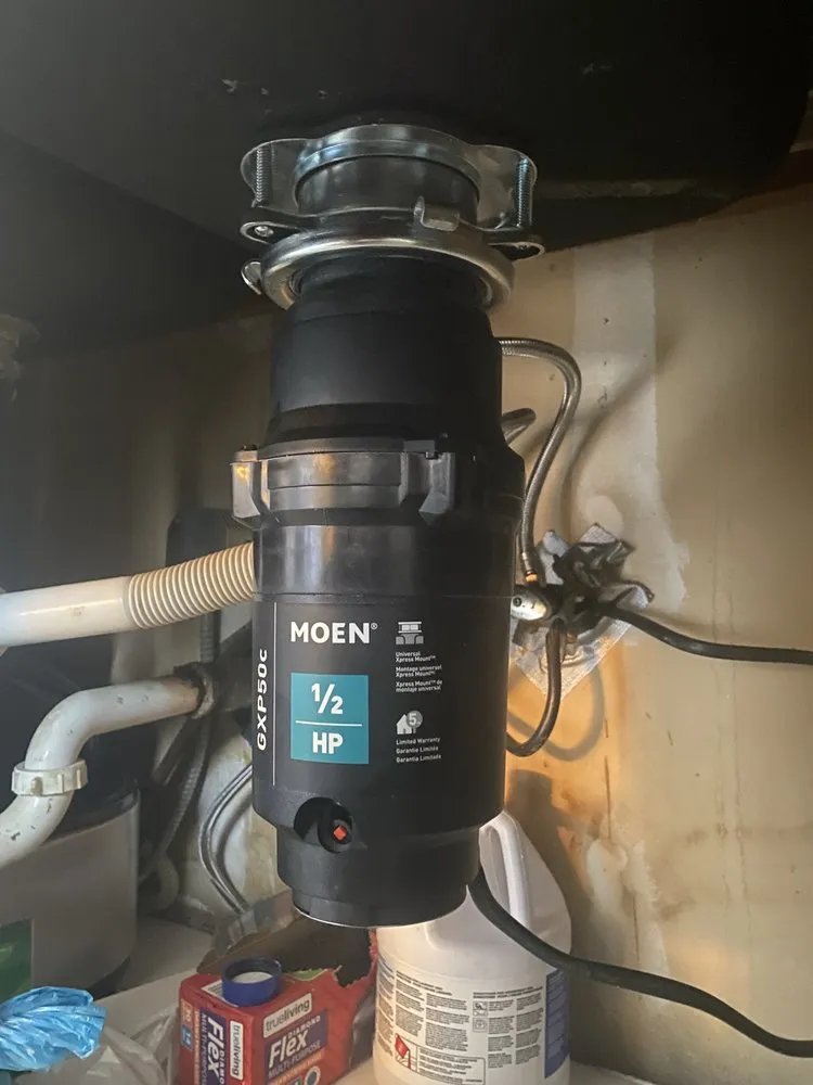 Reliable electrician providing circuit breaker repair in , 