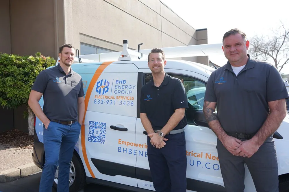 Affordable electrician providing electrical repair in , 