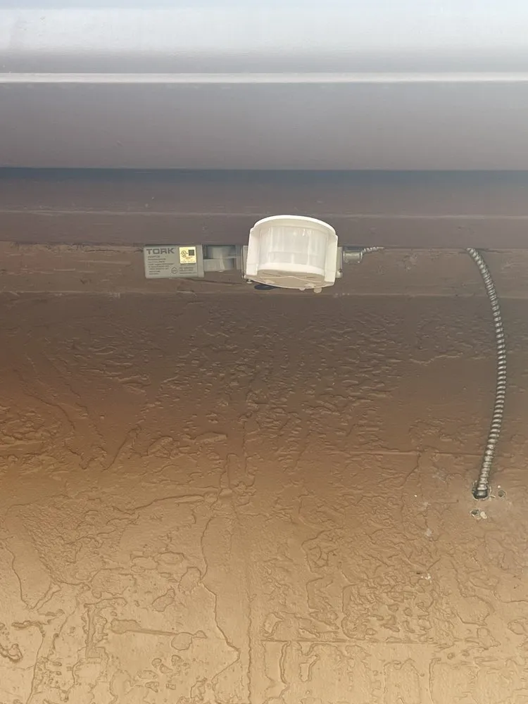 Slide of Biaggi Handyman’s