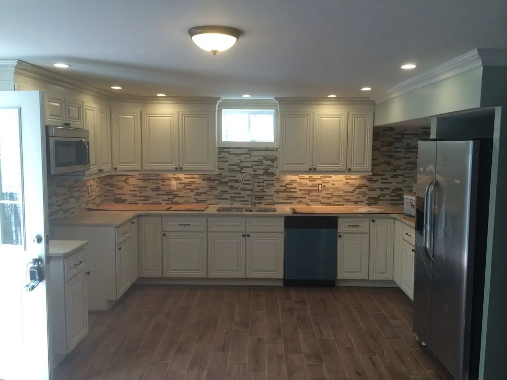 Slide of Bianco Electric