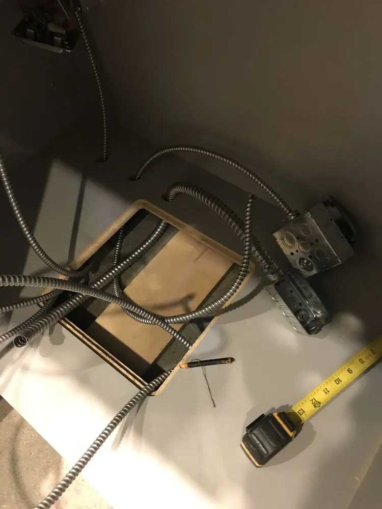 Emergency outlet and switch repair service in ,  - Big Al Mechanical