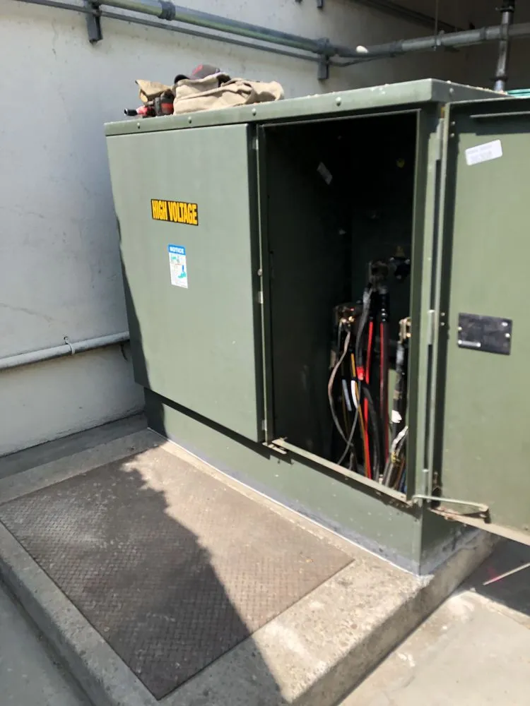 Slide of Big Ben Electric