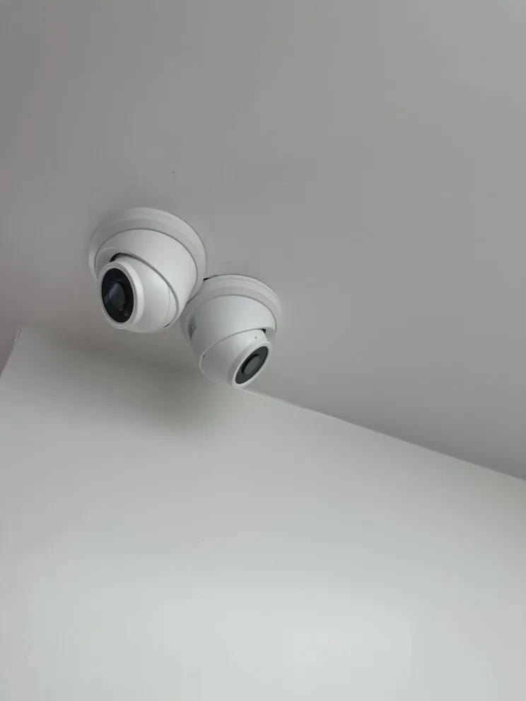 Certified lighting installation service in Tarzana, CA - Big Ben Mounts
