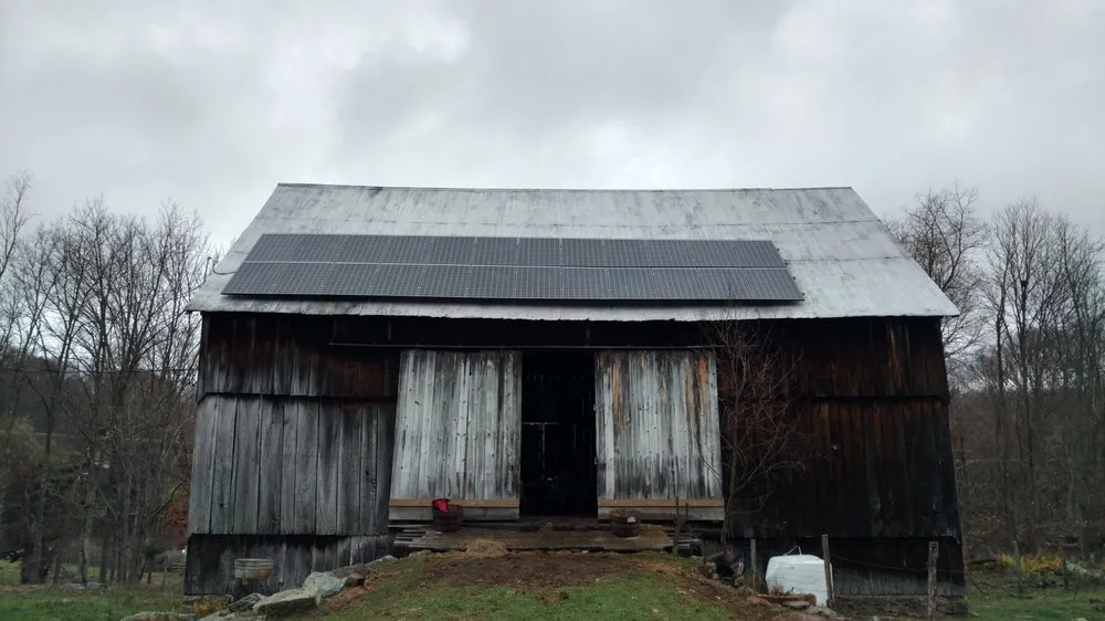 Slide of Big D Electric