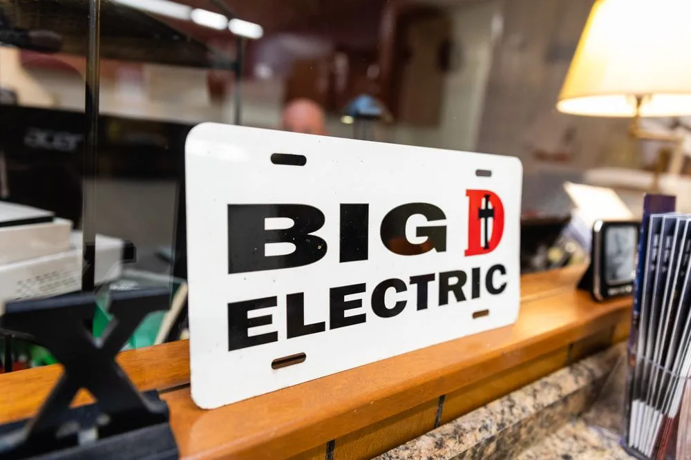 Slide of Big D Electric