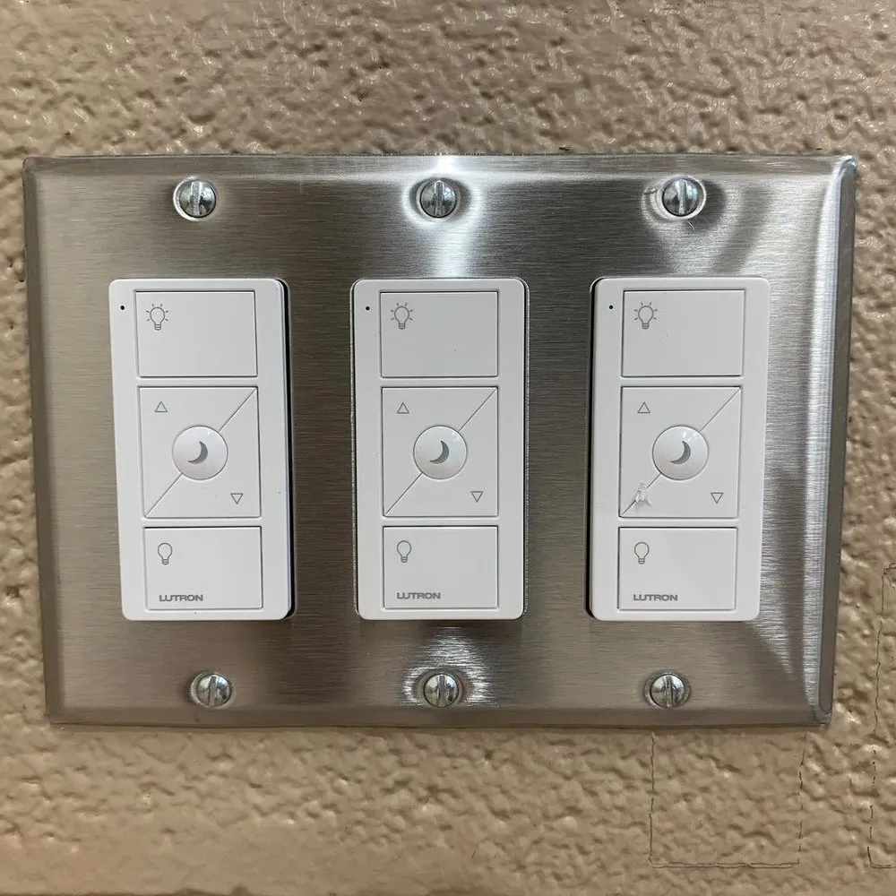 Slide of Big Fossil Electrician Service