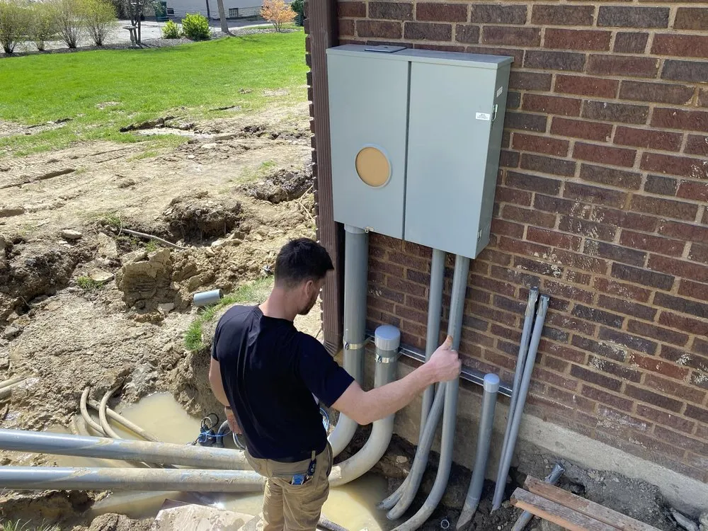 Slide of Big G Electric