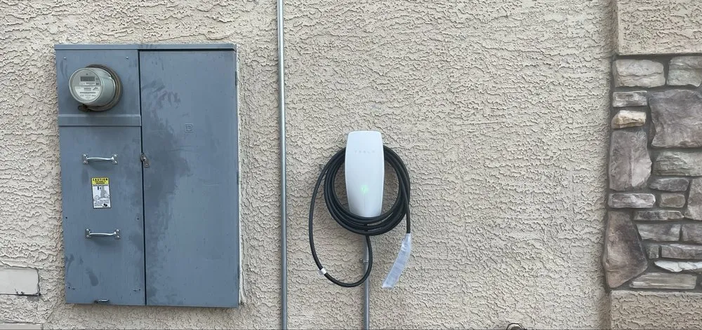 Emergency electrician providing electrical repair in NV, NV - Big Red Electric Company