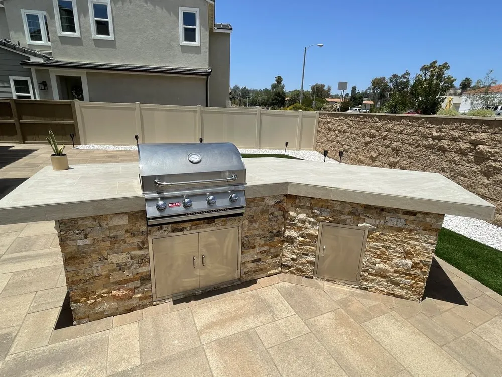 Slide of BigRob Construction