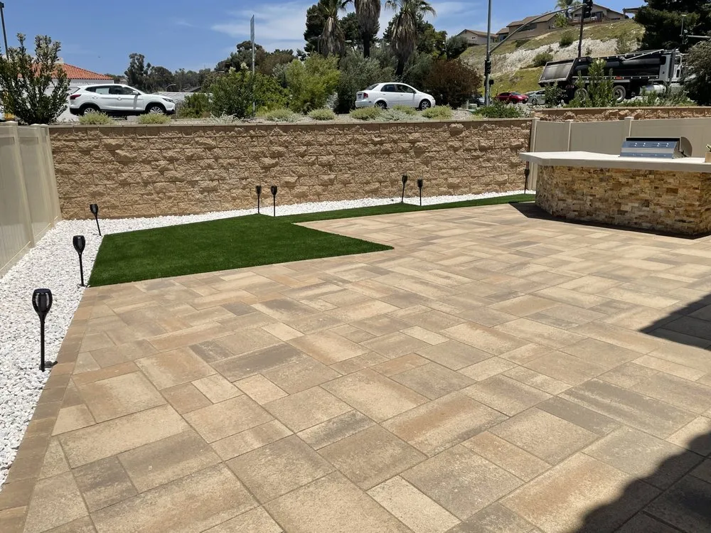 Slide of BigRob Construction