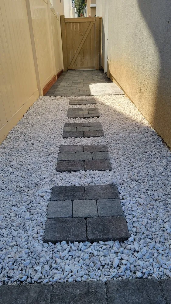 Slide of BigRob Construction