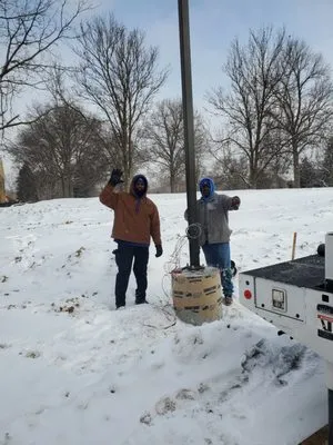 Bigthom Housing Handy Logo