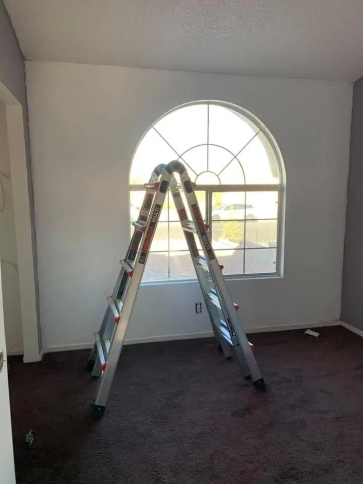 Licensed outlet and switch repair in Las Vegas, NV by Birds Handyman services