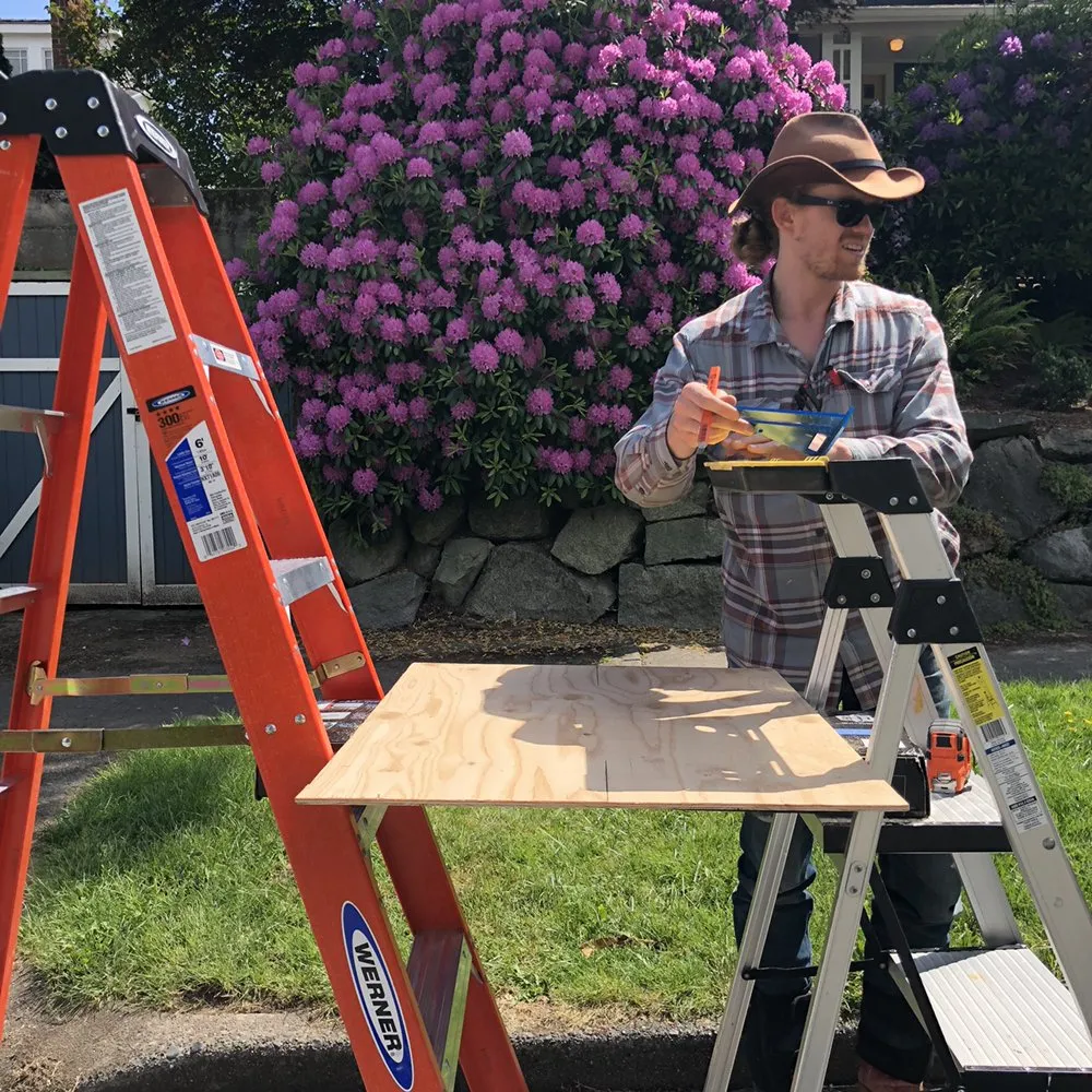 Slide of Bixno Handy