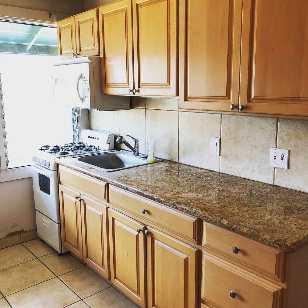 Slide of Bixno Handy