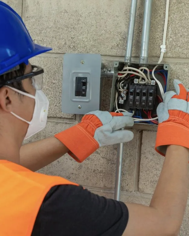 Professional circuit breaker repair in , by BL Electrical Solar Services