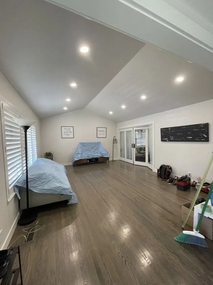 Slide of Black Diamond Electric