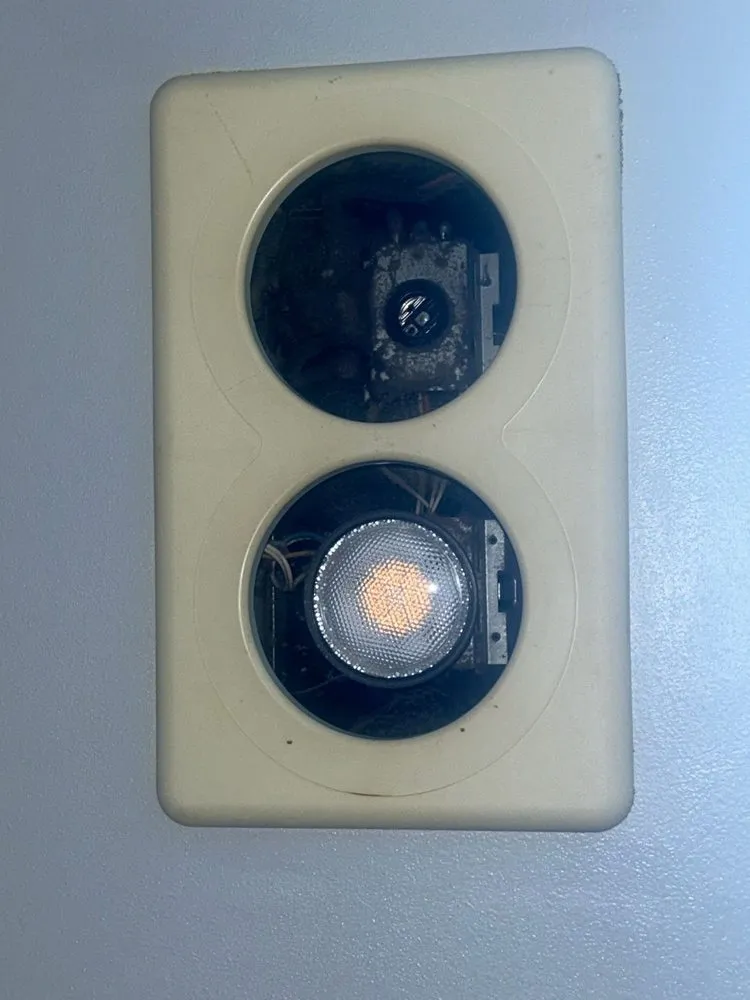 Slide of Black Dog Electric