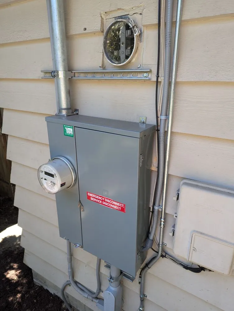 Slide of Black Dog Electric