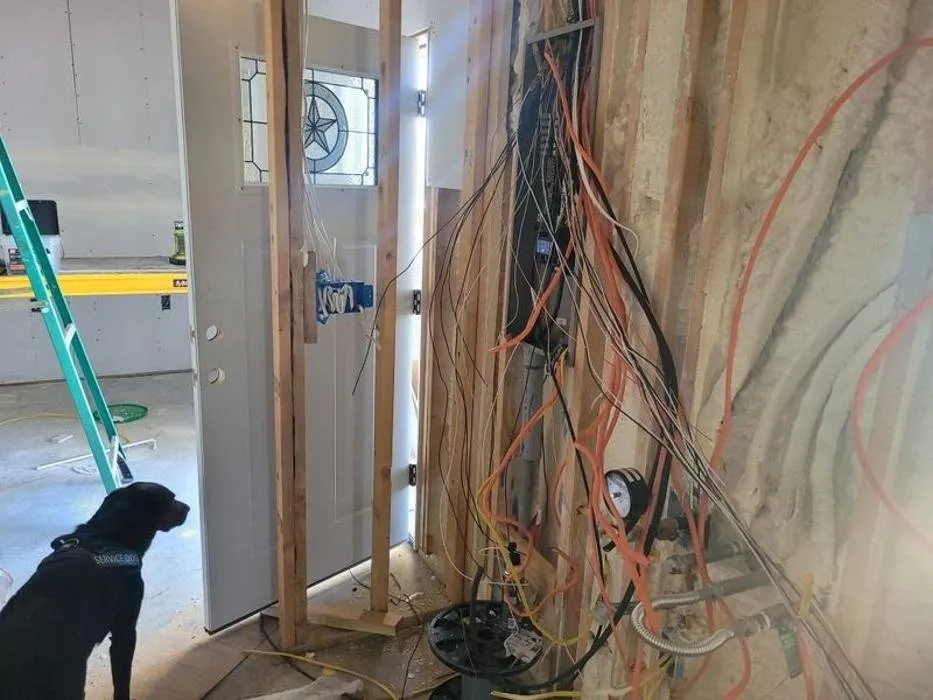 Slide of Black Electrical Experts