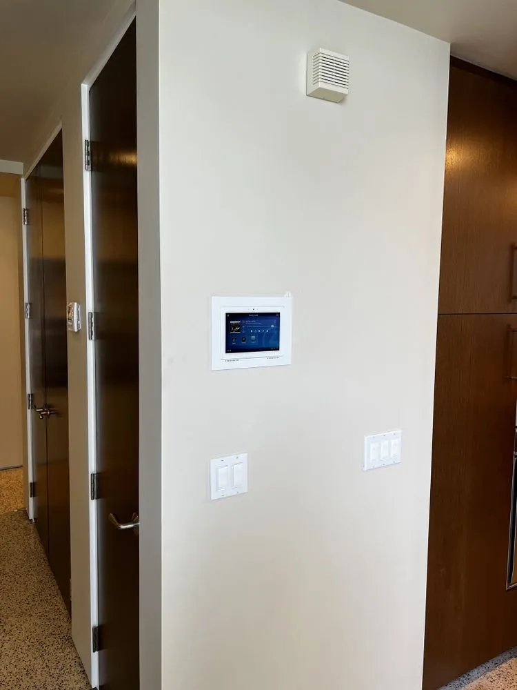 Slide of Black Sheep Electric