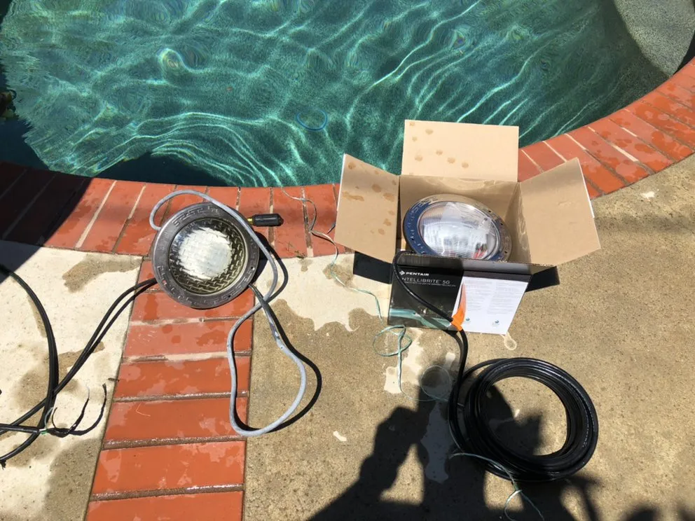 Slide of Blackbird Electric