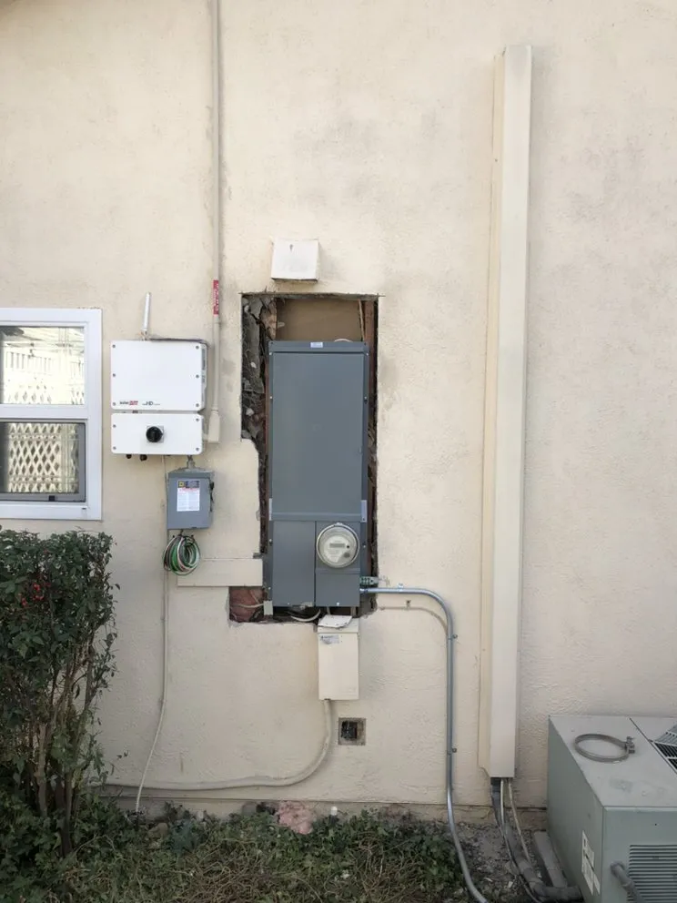 Slide of Blackbird Electric