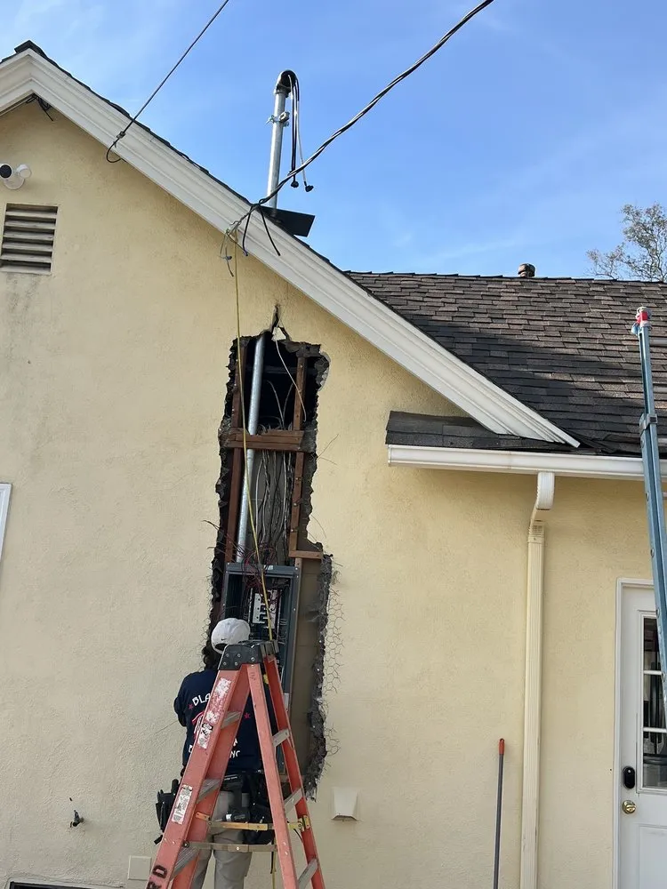 Slide of Blackbird Electric