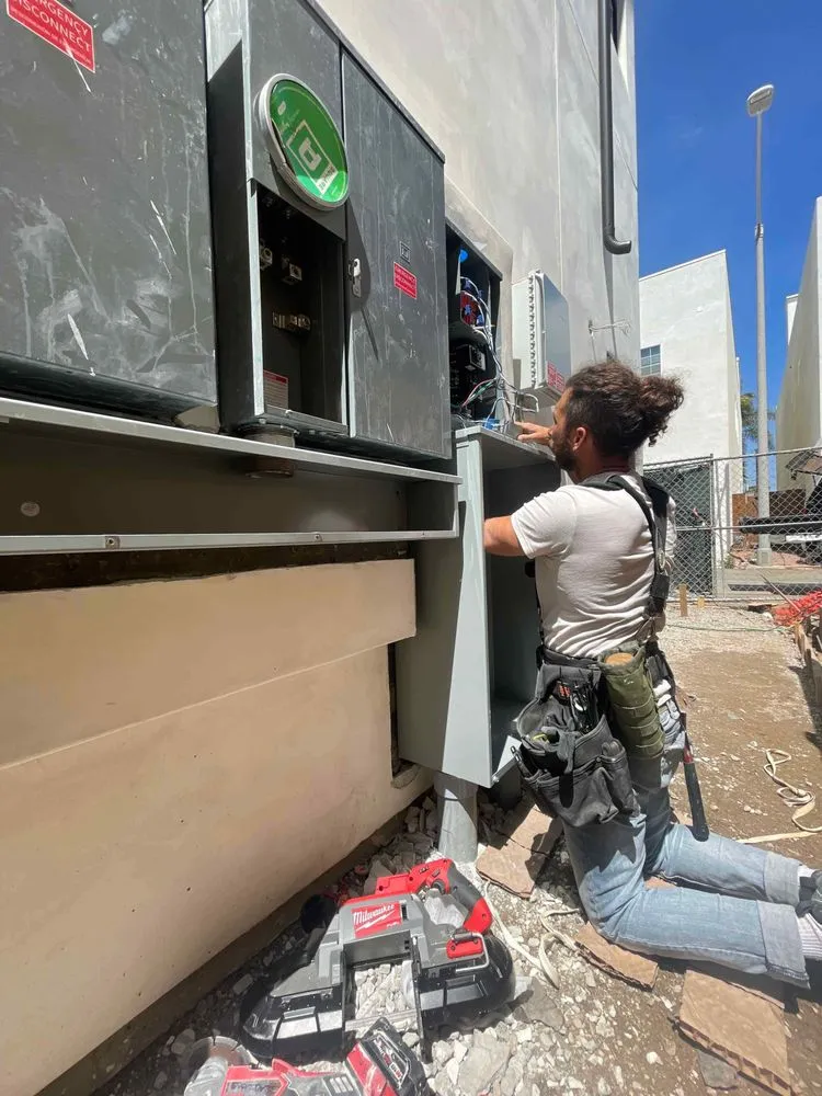 Slide of Blackwood Electric