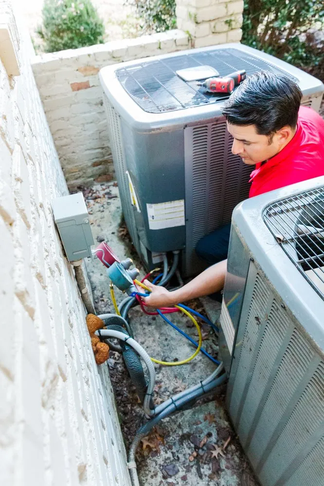 Expert electrician providing wiring installation in , 