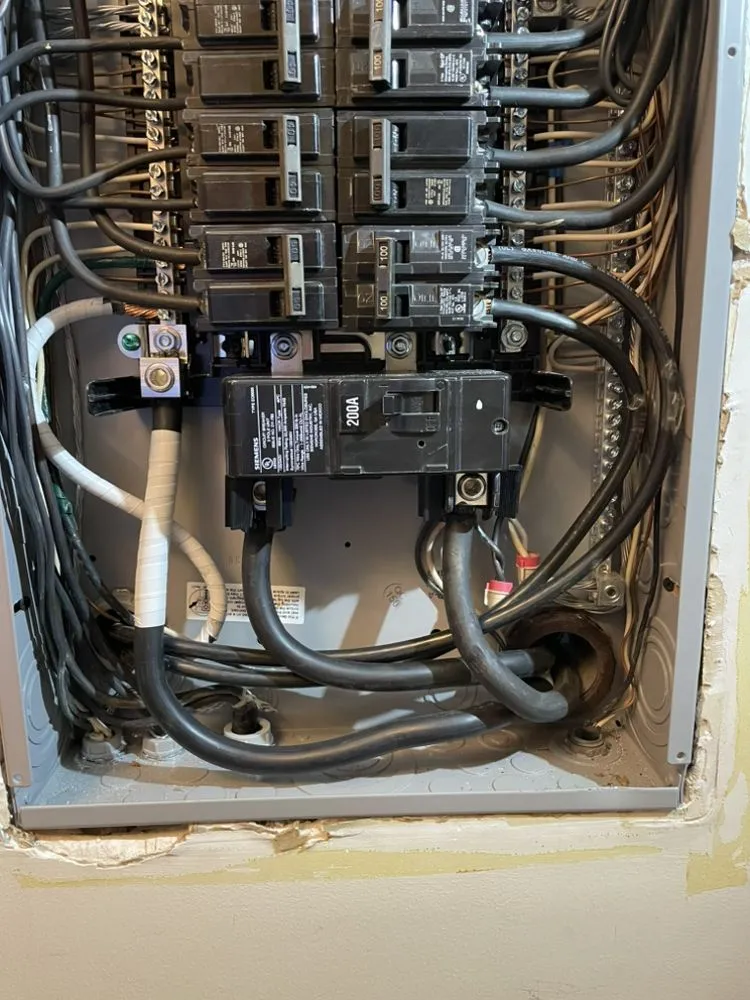 Affordable outlet and switch repair experts serving Winston-Salem, NC - Blakley Electric