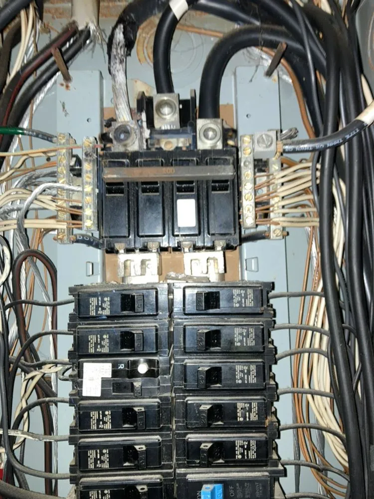 Reliable electrician providing panel upgrade in Winston-Salem, NC - Blakley Electric