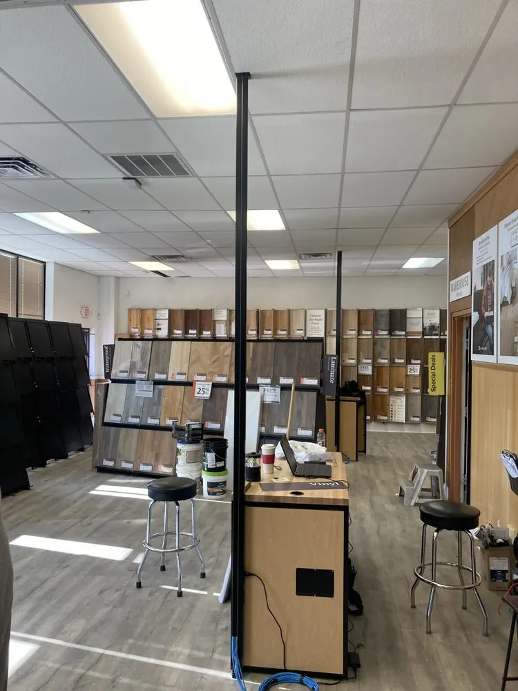 Trusted electrician providing emergency electrical service in ,