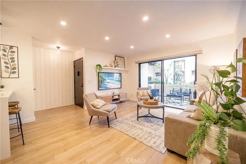 Slide of Blanusa Electric