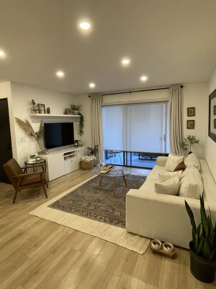 Slide of Blanusa Electric