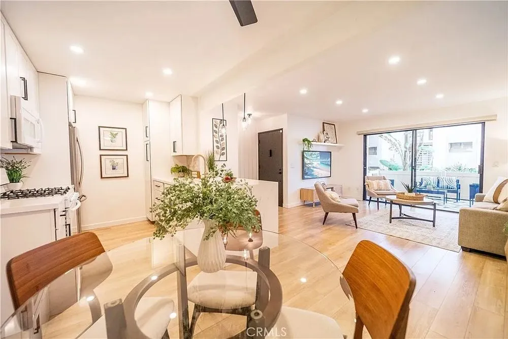 Slide of Blanusa Electric