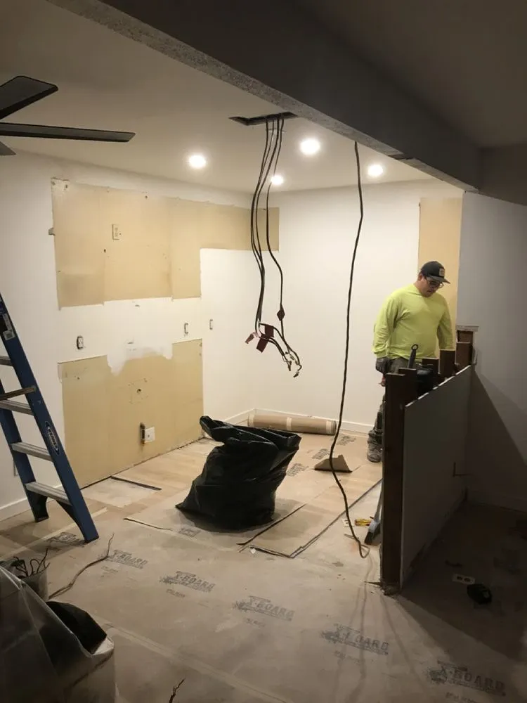 Slide of Blanusa Electric