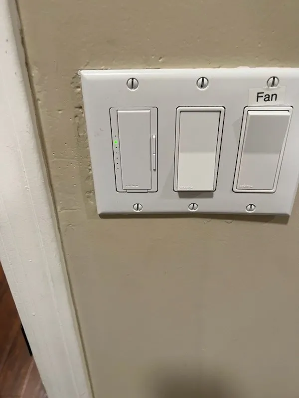 Expert electrician providing circuit breaker repair in , 