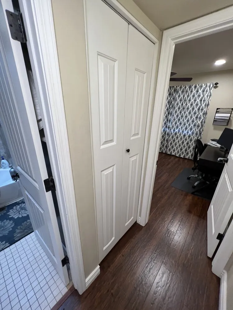 Emergency outlet and switch repair in ,  by Bleuwave Electrical