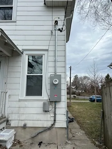 Slide of Blitz Electric